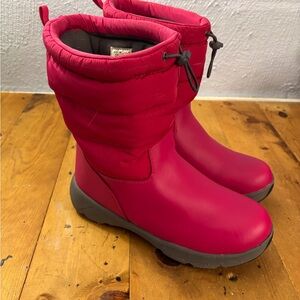 Lands' End Women's Pinkish Red Leather Fabric Winter Boots SZ 9B Pull String